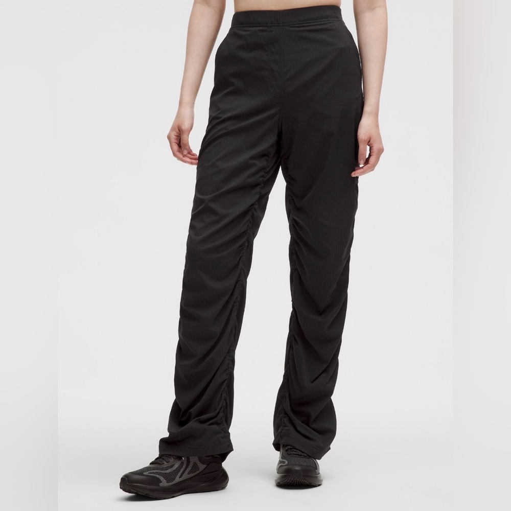 NWOT LULULEMON Dance Studio Slim-Fit High-Rise Flared Black Pants, Size Large